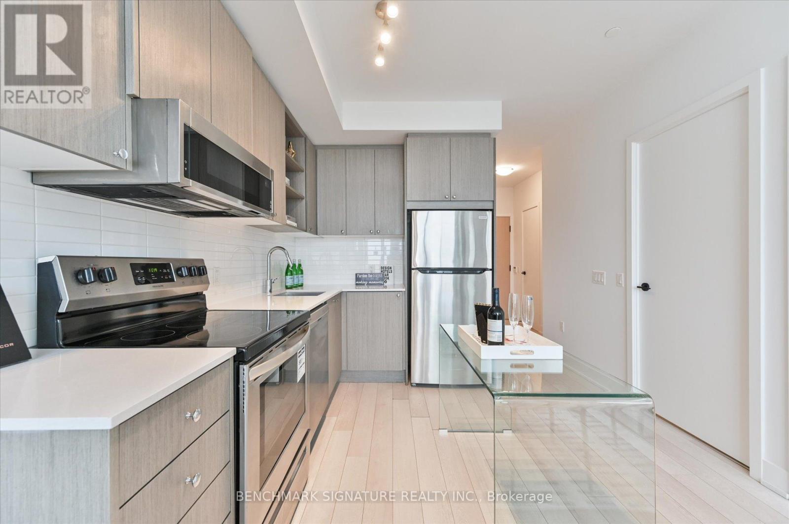 704 - 60 George Butchart Drive, Toronto, Ontario  M3K 0E1 - Photo 8 - W12148917