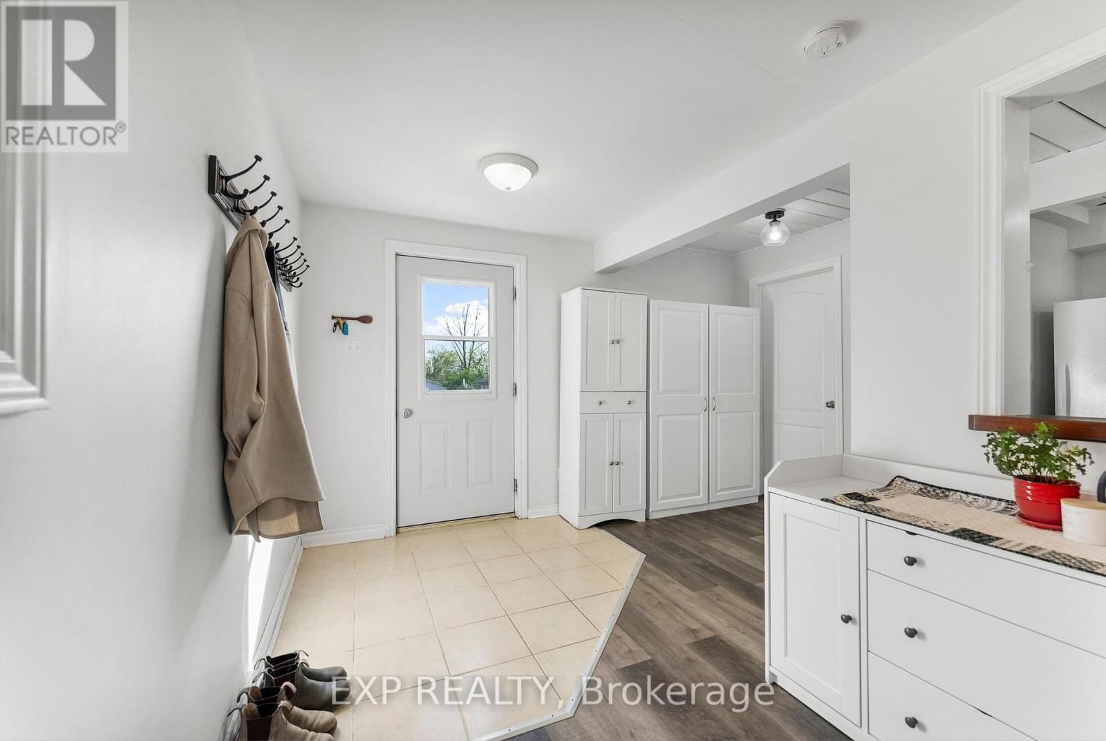 Property at 520 FORTINGTON STREET image 5