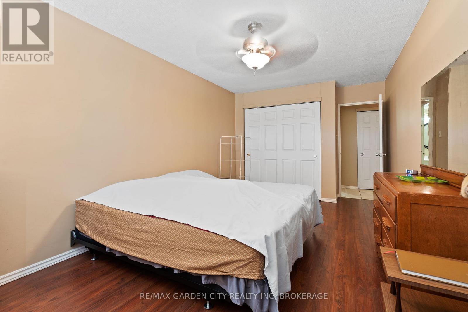 1006 - 215 Glenridge Avenue, St. Catharines, Ontario  L2T 3J7 - Photo 15 - X12155814