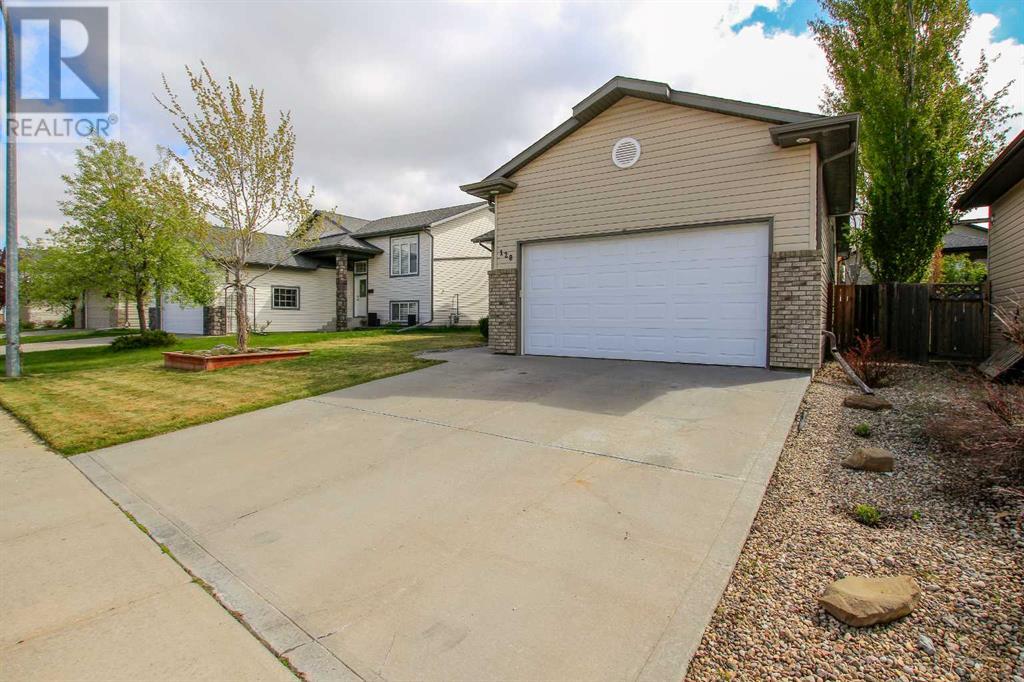 128 Ingle Close, Red Deer, Alberta  T4R 3S2 - Photo 48 - A2222102