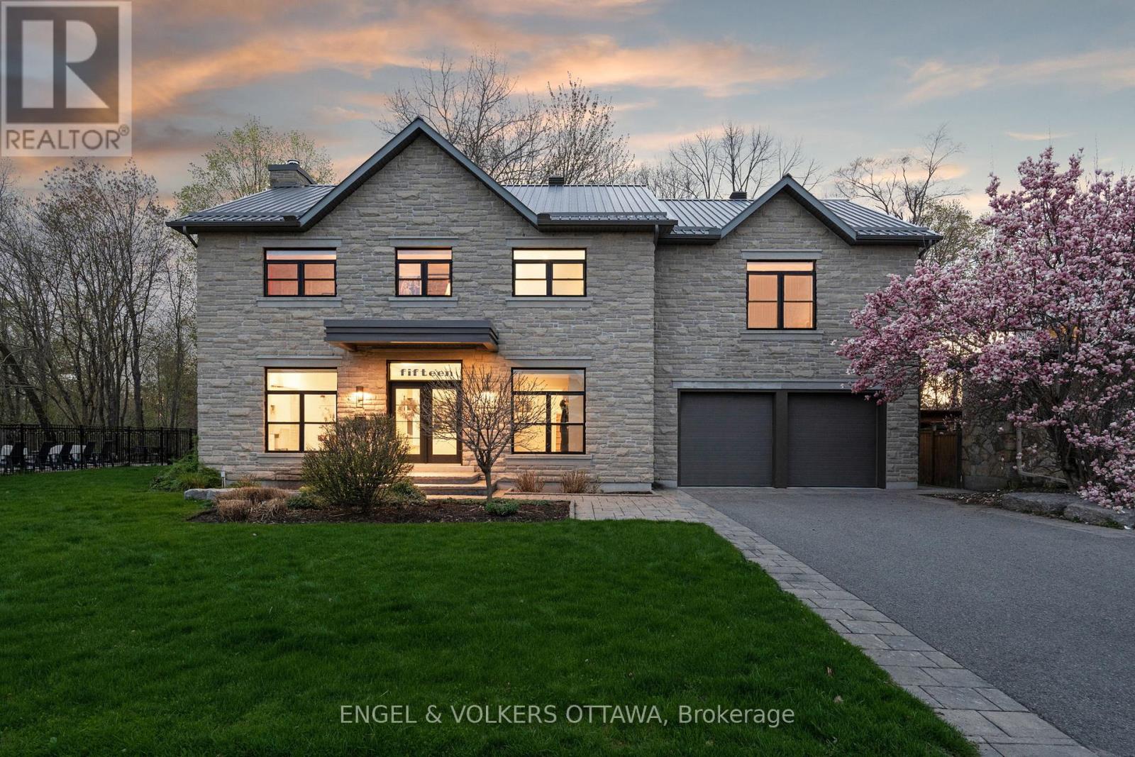 Property at 15 CAMWOOD CRESCENT image 1