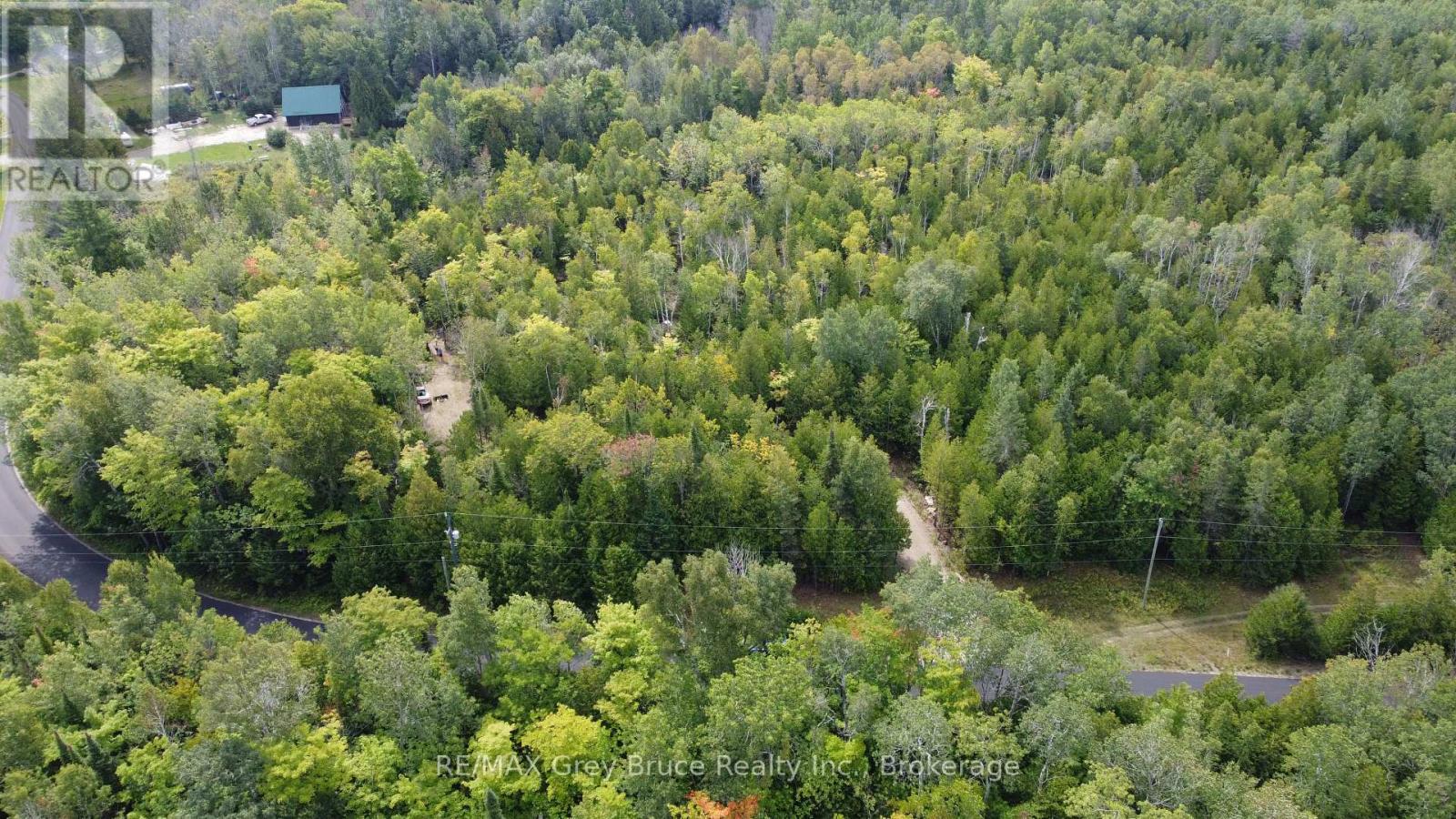 41 Noble Drive, Northern Bruce Peninsula, Ontario  N0H 1Z0 - Photo 13 - X12155812