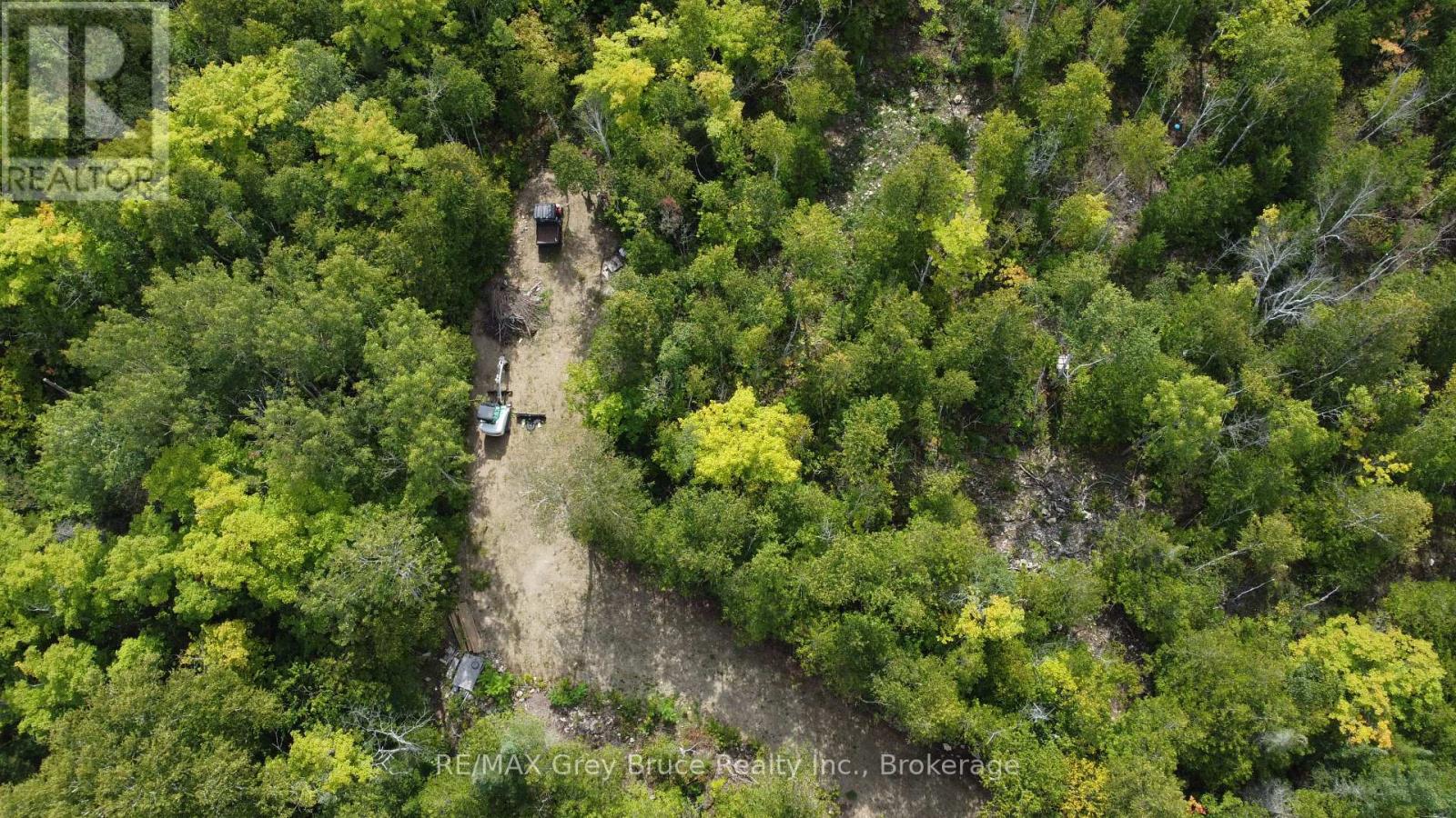 41 Noble Drive, Northern Bruce Peninsula, Ontario  N0H 1Z0 - Photo 9 - X12155812