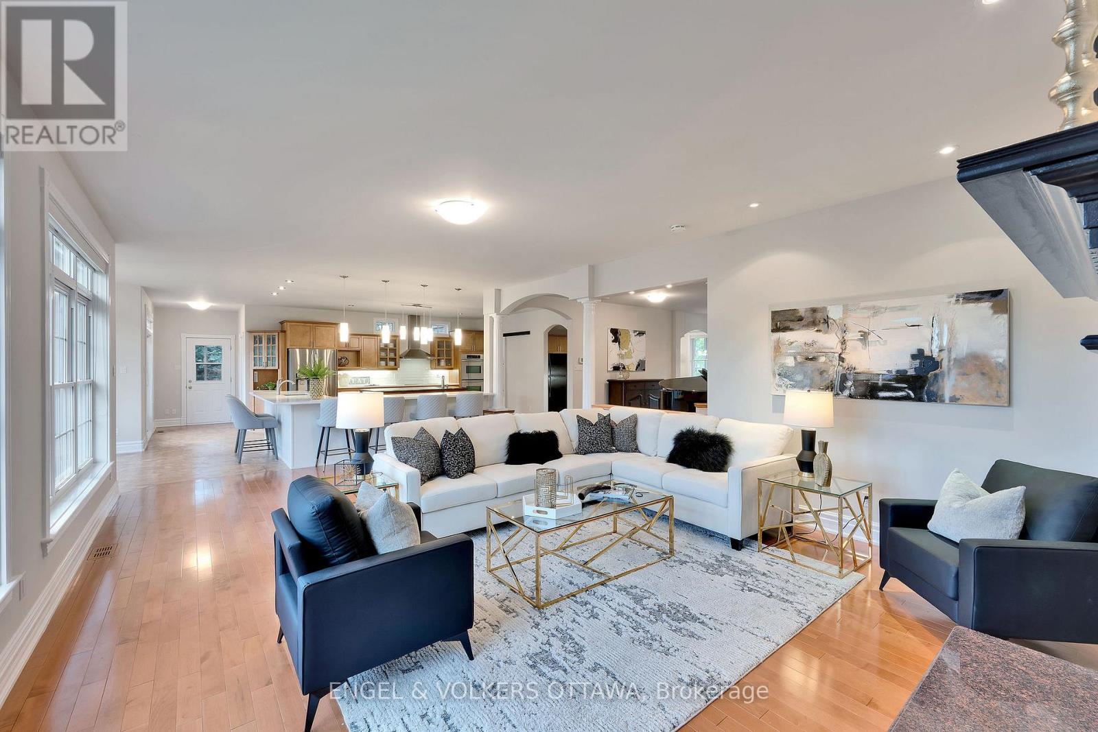 1422 Houston Crescent, Ottawa, Ontario  K2W 1B6 - Photo 21 - X12155813