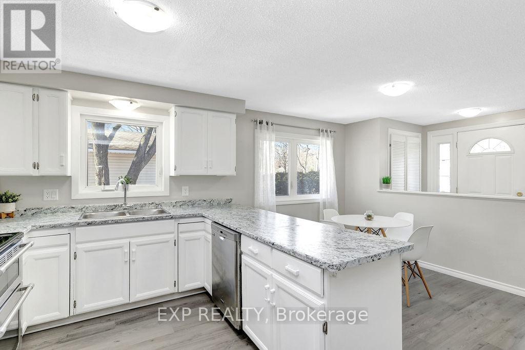 6588 Vista John, Ottawa, Ontario  K4P 1C8 - Photo 13 - X12155815