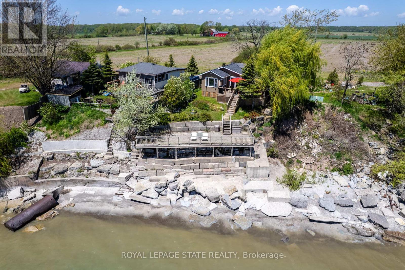 Property at 33 GULL LINE image 2