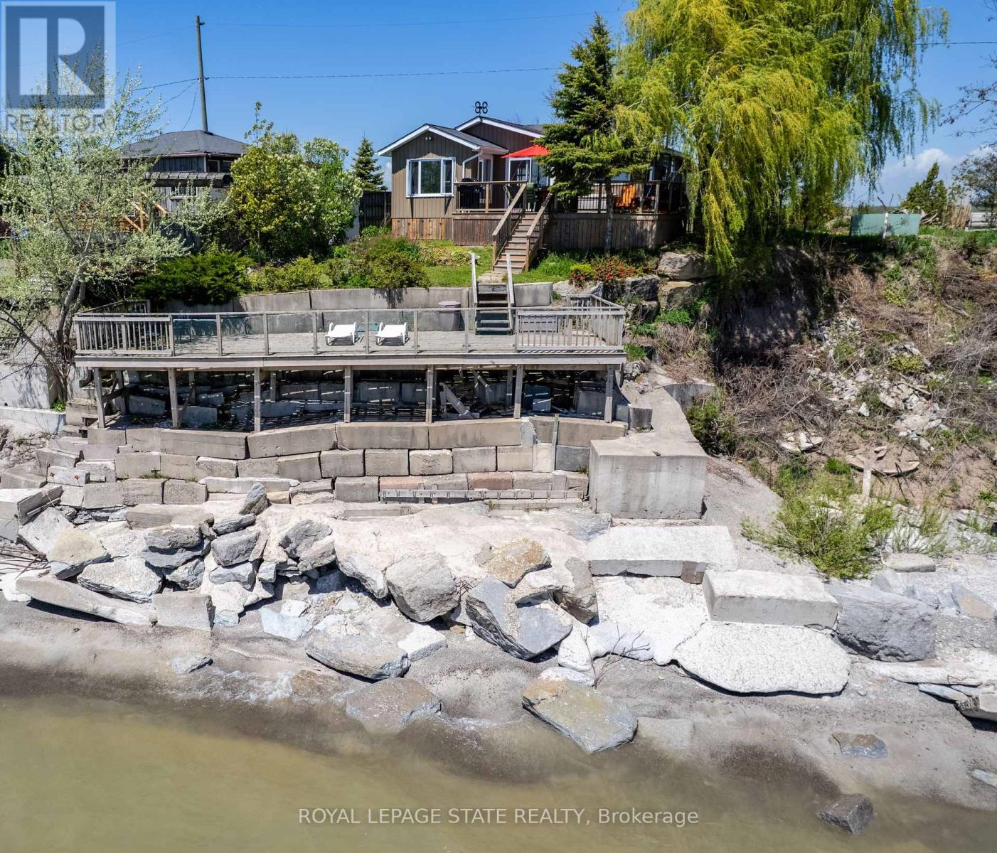 Property at 33 GULL LINE image 3