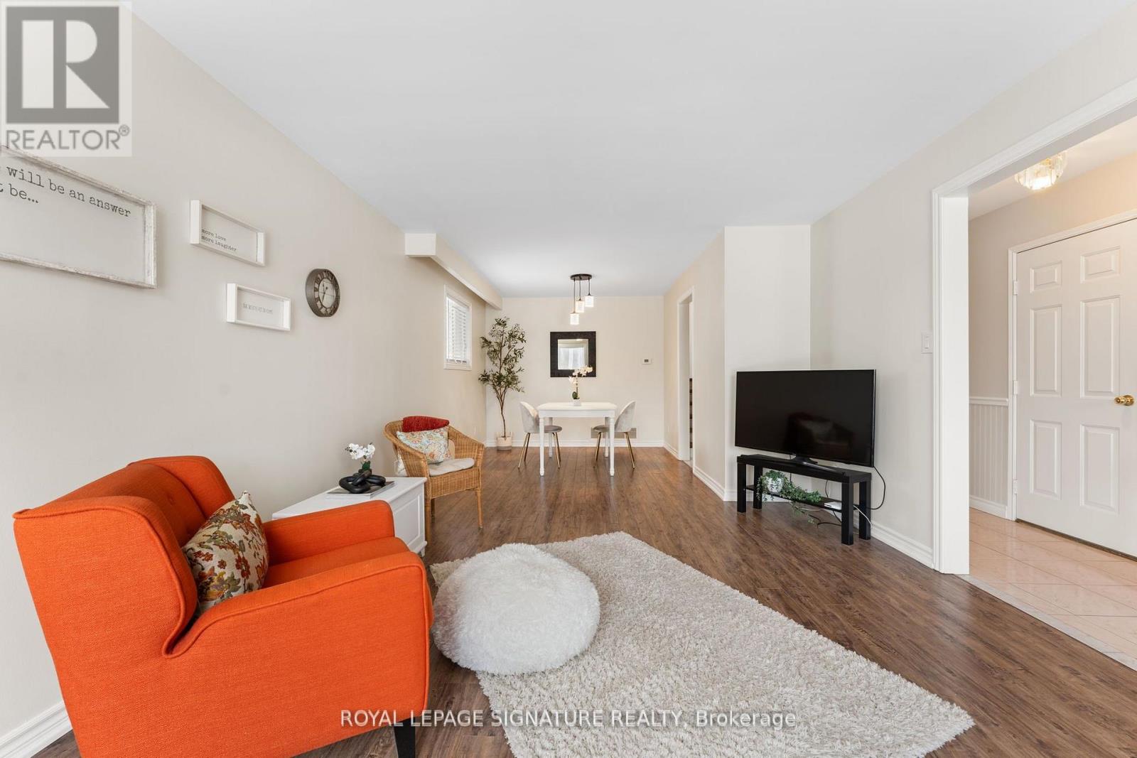 3385 Monica Drive, Mississauga, Ontario  L4T 3E6 - Photo 8 - W12048408
