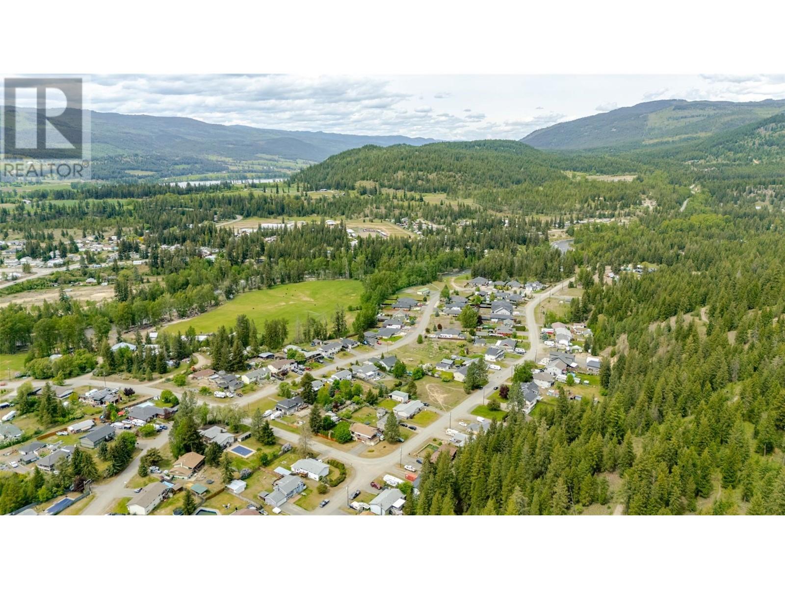 4728 Birch Lane Ne, Barriere, British Columbia  V0E 1E0 - Photo 3 - 10348079
