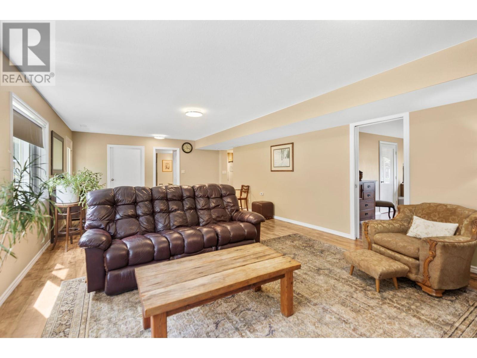 4728 Birch Lane Ne, Barriere, British Columbia  V0E 1E0 - Photo 10 - 10348079