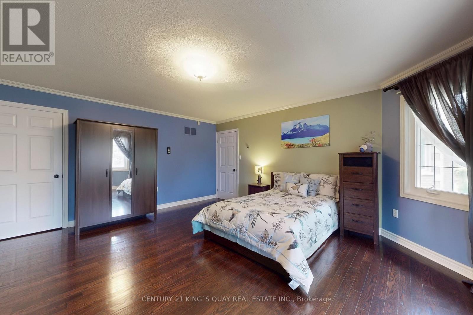 110 Crawford Crescent, Milton (Campbellville), Ontario  L0P 1B0 - Photo 30 - W12153684