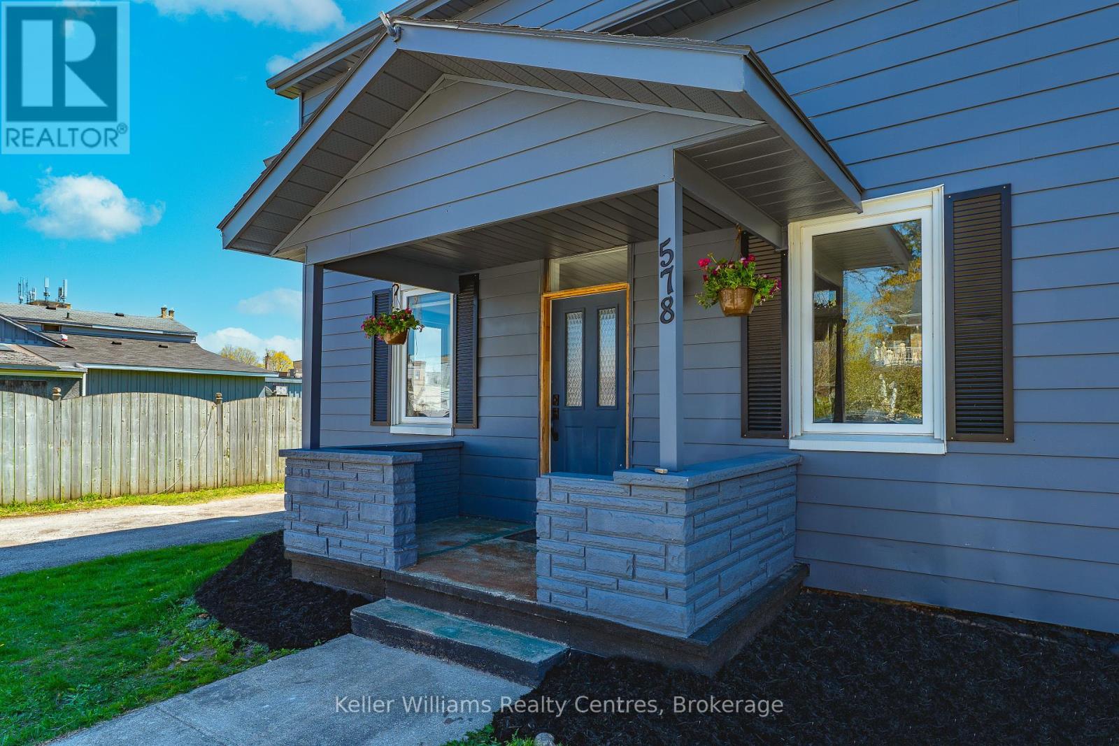 Property at 578 GREEN STREET image 3