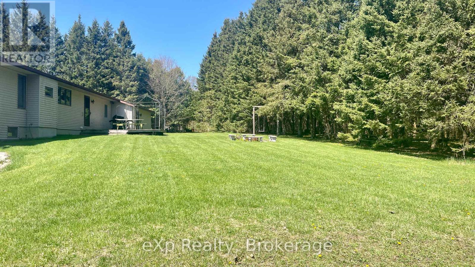 522623 Welbeck Road N, West Grey, Ontario  N0G 1R0 - Photo 8 - X12155773