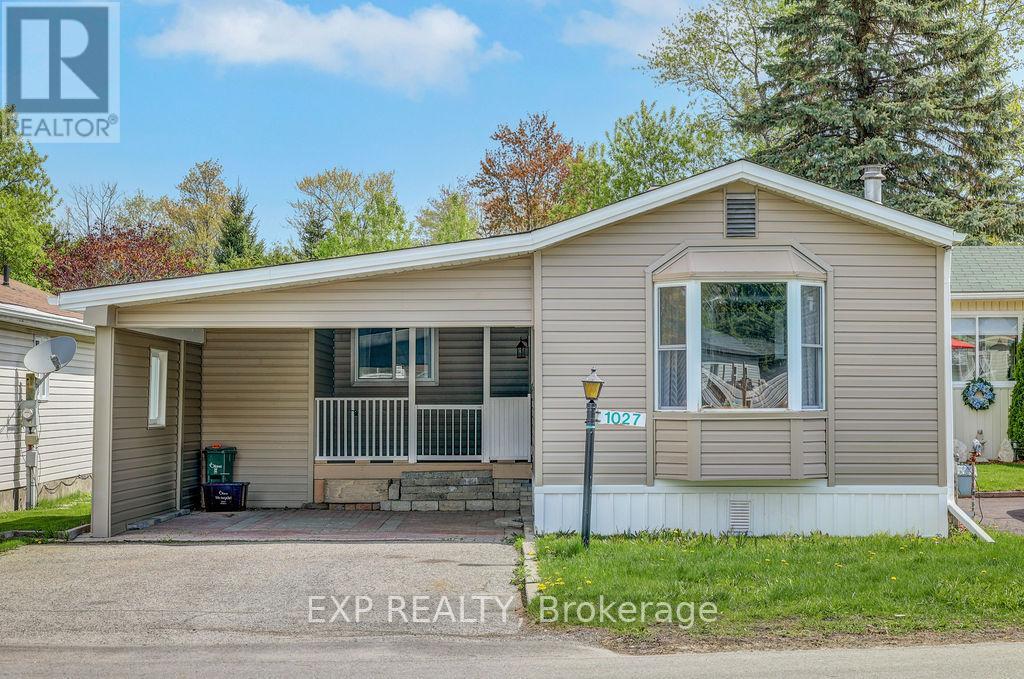 1027 Vista Barrett, Ottawa, Ontario  K4P 1C8 - Photo 1 - X12155820