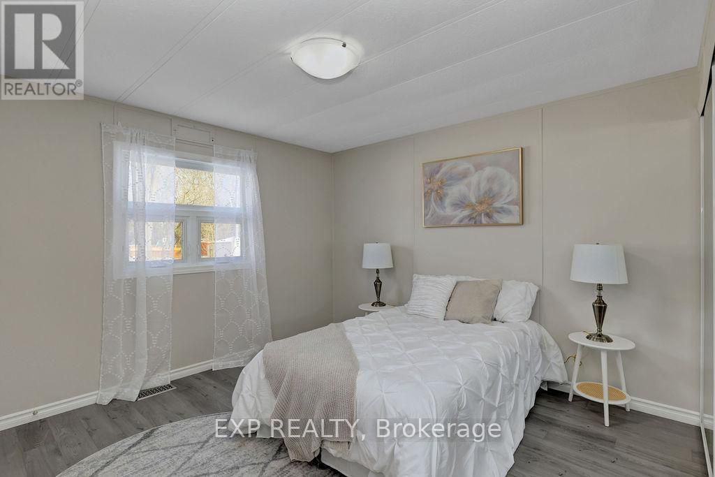 1027 Vista Barrett, Ottawa, Ontario  K4P 1C8 - Photo 15 - X12155820