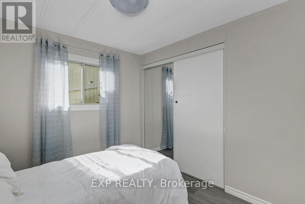 1027 Vista Barrett, Ottawa, Ontario  K4P 1C8 - Photo 17 - X12155820