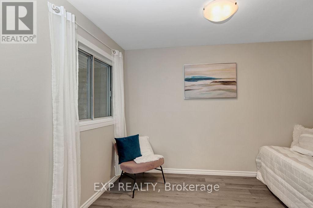 1027 Vista Barrett, Ottawa, Ontario  K4P 1C8 - Photo 20 - X12155820