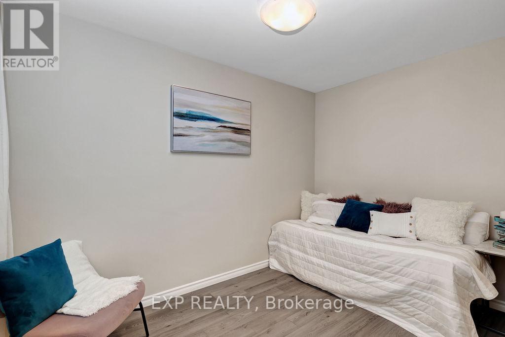 1027 Vista Barrett, Ottawa, Ontario  K4P 1C8 - Photo 21 - X12155820