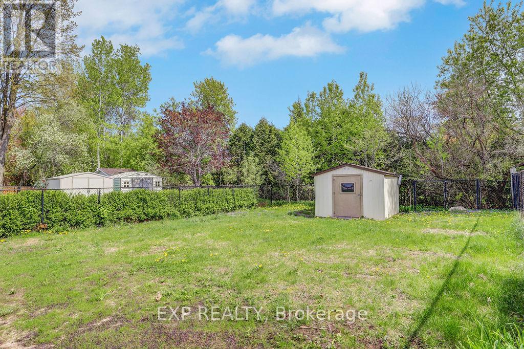 1027 Vista Barrett, Ottawa, Ontario  K4P 1C8 - Photo 23 - X12155820