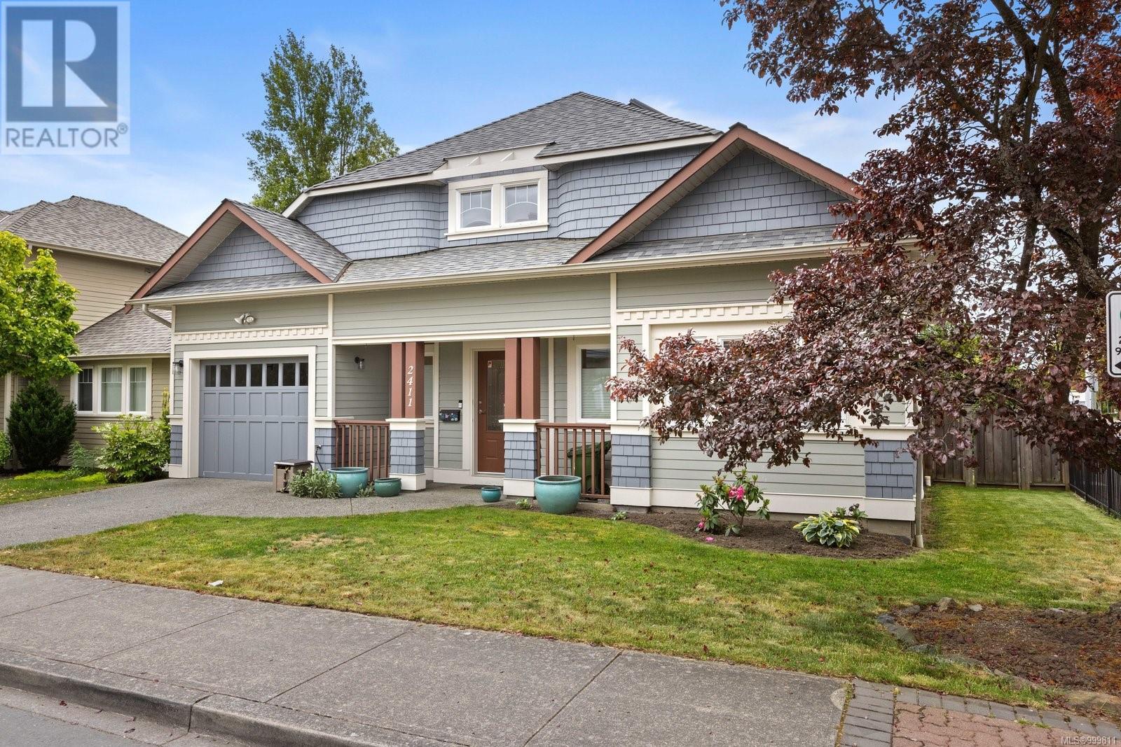 Property at 2411 Oakville Ave image 2
