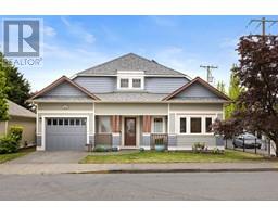 2411 Oakville Ave, sidney, British Columbia