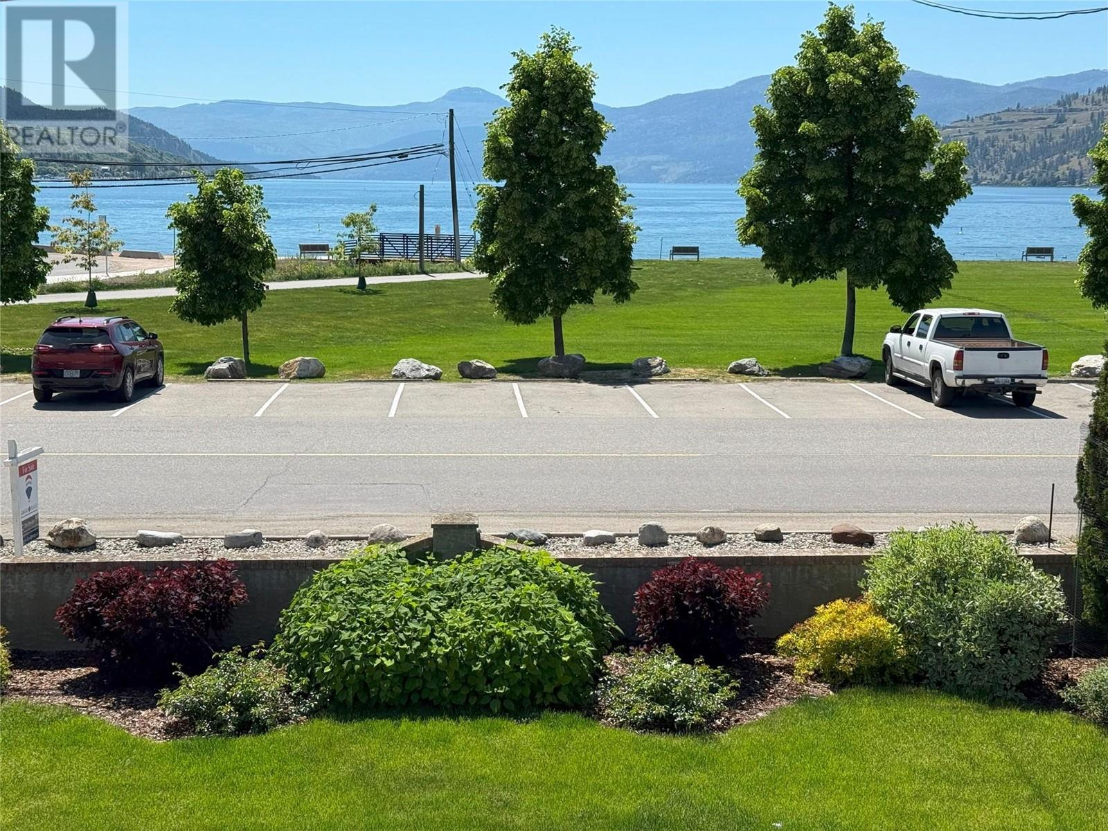 7115 Tronson Road, Vernon, British Columbia  V1T 6L7 - Photo 3 - 10342613