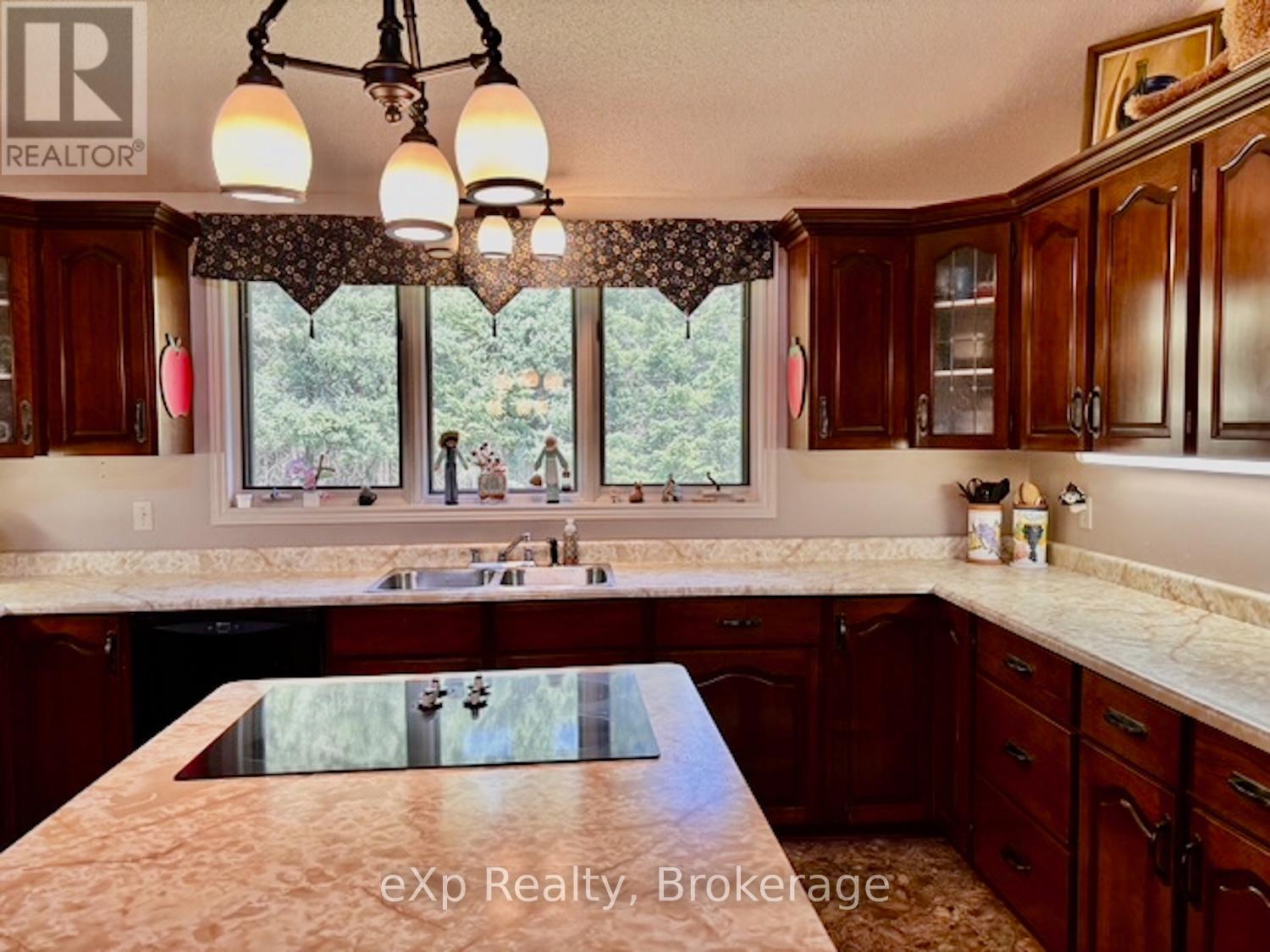 522623 Welbeck Road N, West Grey, Ontario  N0G 1R0 - Photo 16 - X12155773