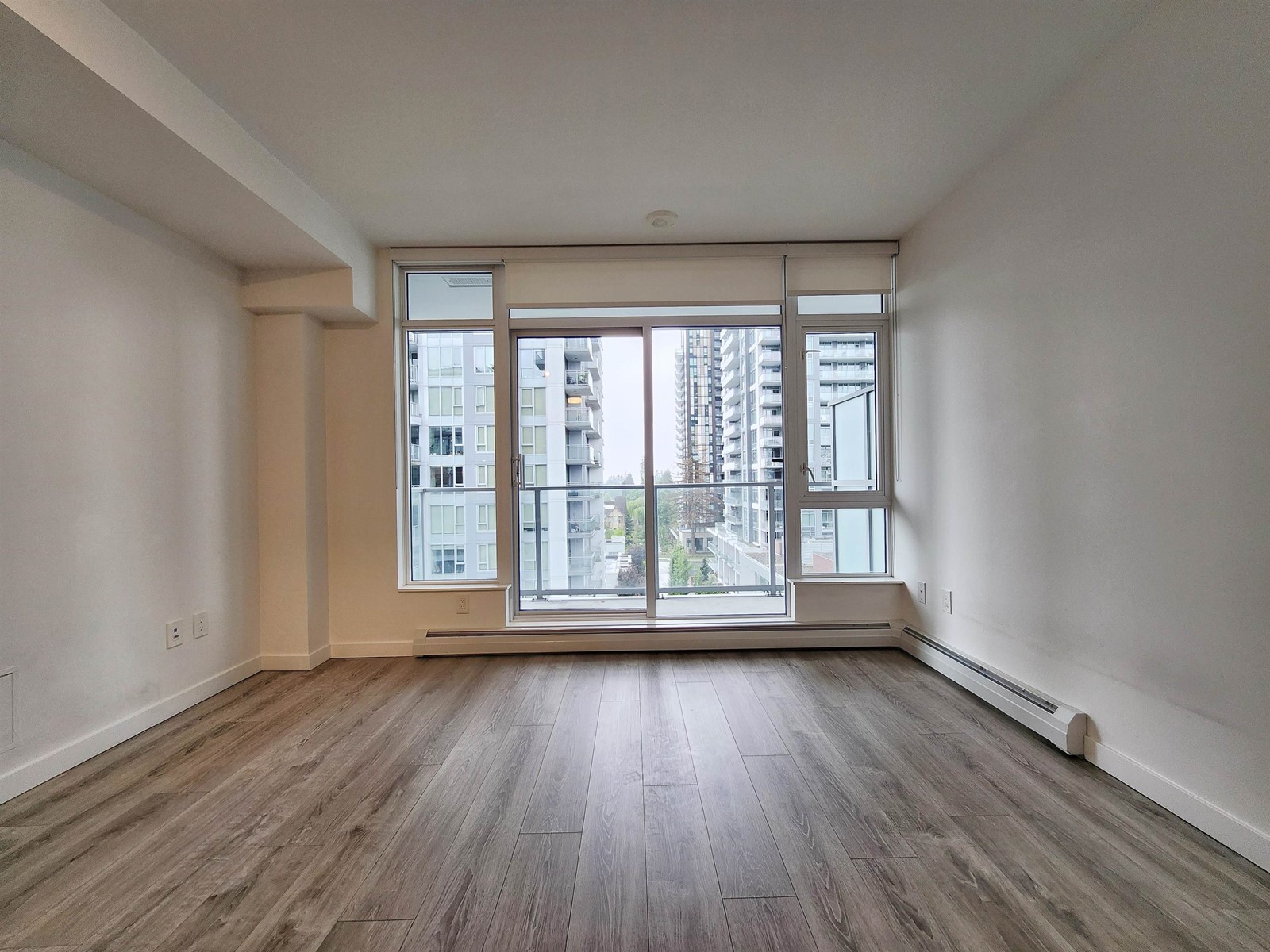 818 13350 Central Avenue, Surrey, British Columbia  V3T 0S1 - Photo 5 - R2995479