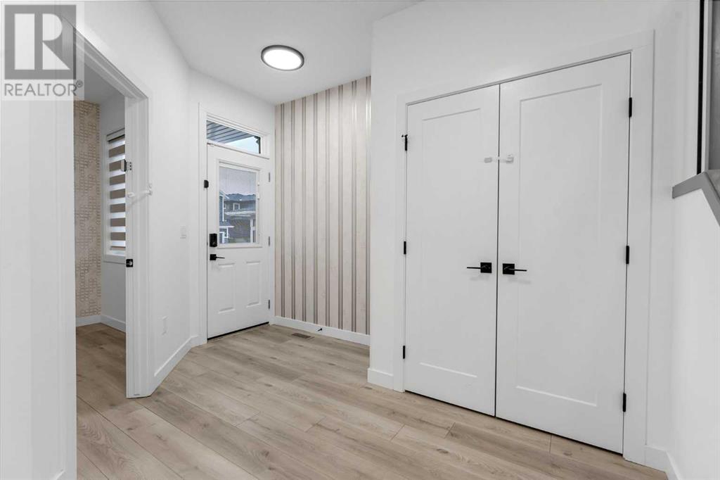 Property at 126 Creekside Way SW image 3