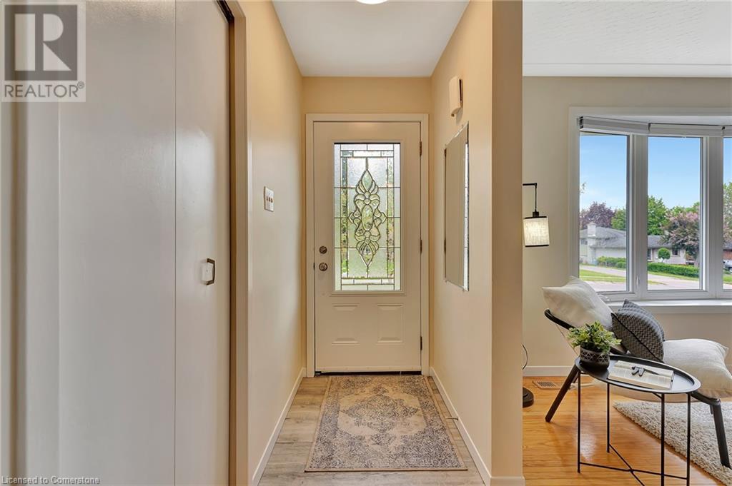 186 Cedarbrae Avenue, Waterloo, Ontario  N2L 4S5 - Photo 6 - 40729830