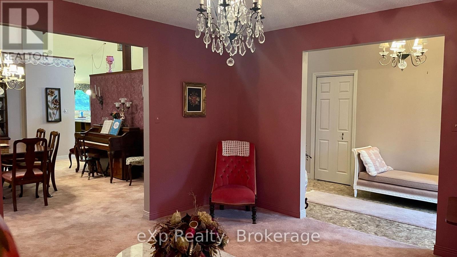 522623 Welbeck Road N, West Grey, Ontario  N0G 1R0 - Photo 26 - X12155773
