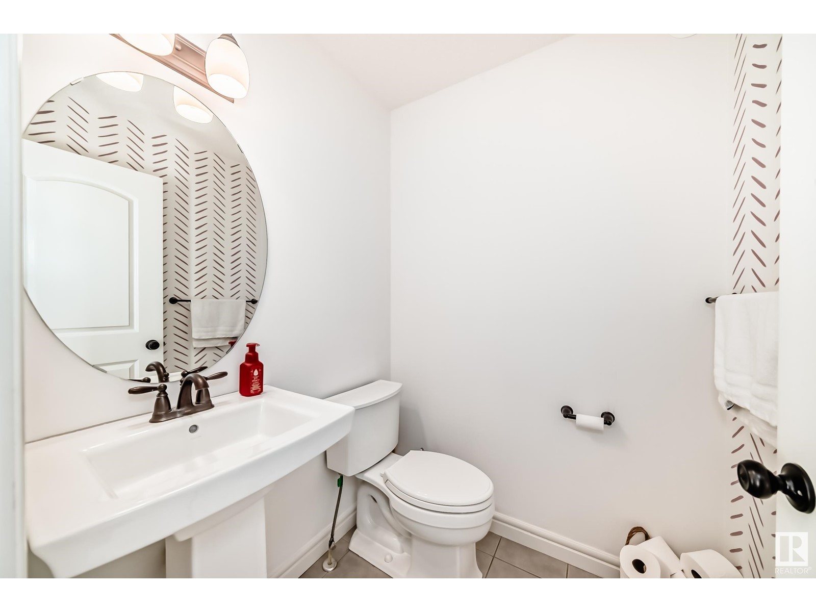 Property at 2181 TRUMPETER WY NW image 5