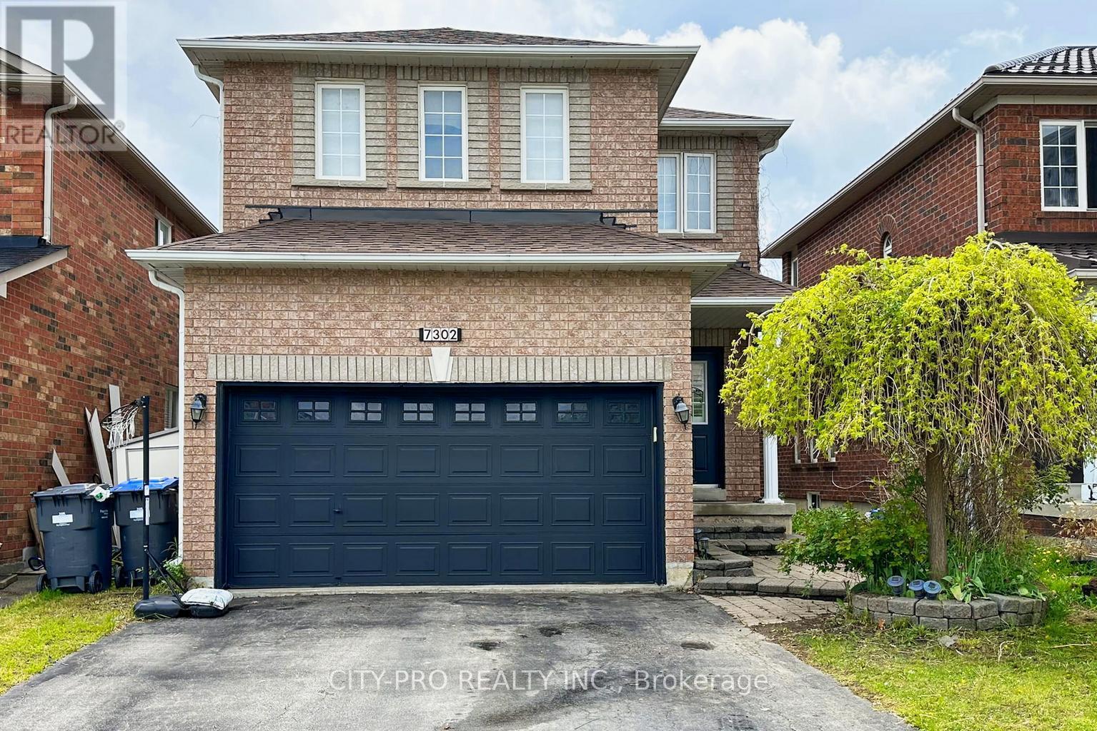 7302 Rosehurst Drive, Mississauga (Lisgar), Ontario  L5N 8H1 - Photo 1 - W12148784