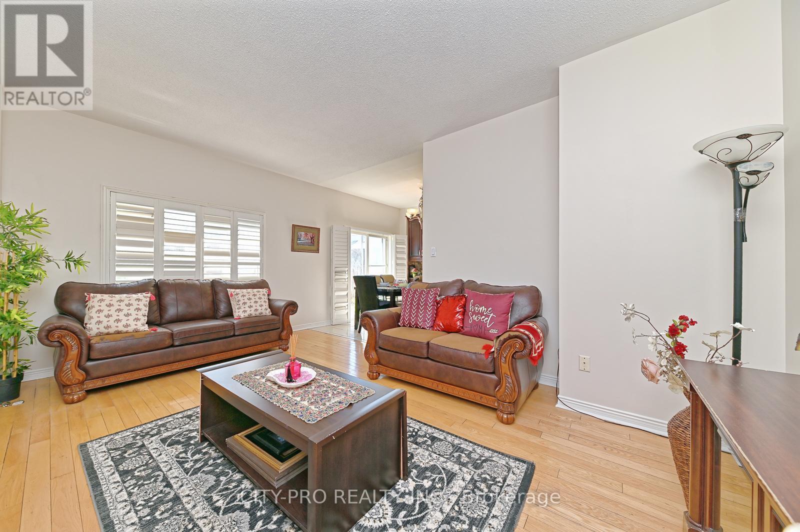 7302 Rosehurst Drive, Mississauga (Lisgar), Ontario  L5N 8H1 - Photo 21 - W12148784