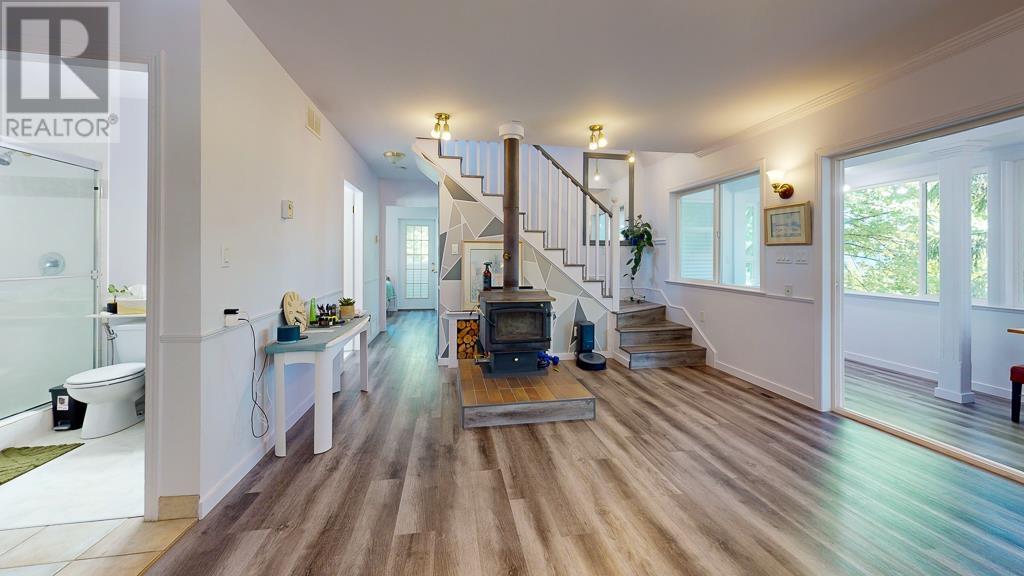 Property at 1502 SMITH ROAD image 4