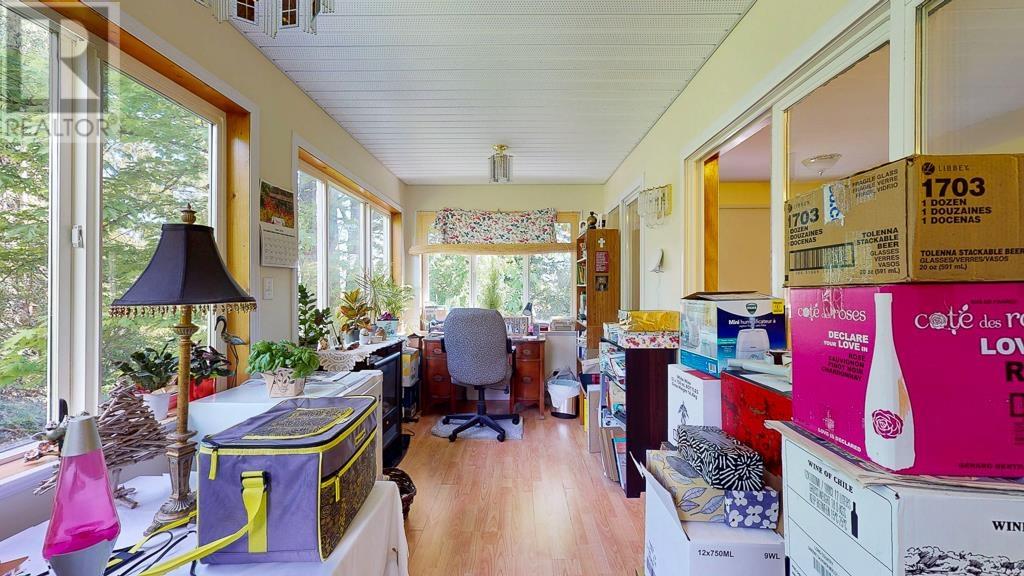 1502 Smith Road, Gibsons, British Columbia  V0N 1V6 - Photo 30 - R3003891