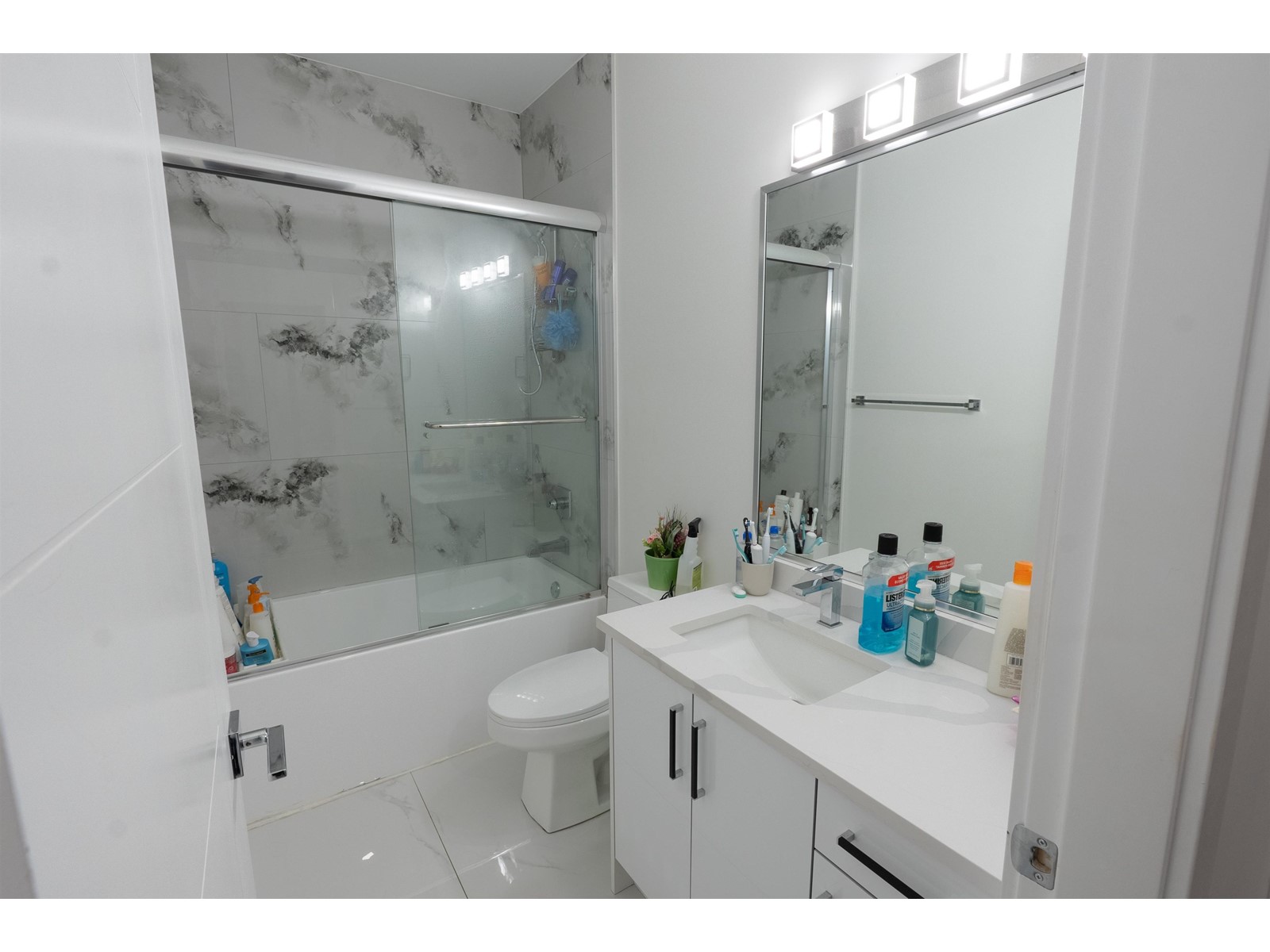 Property at 32689 CARTER AVENUE image 2
