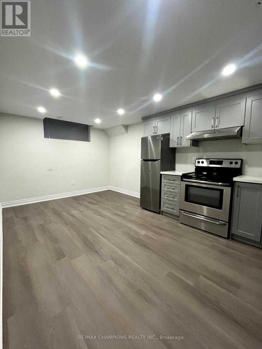 19 Pentonville Road, Brampton, Ontario  L6R 3R9 - Photo 4 - W12022325