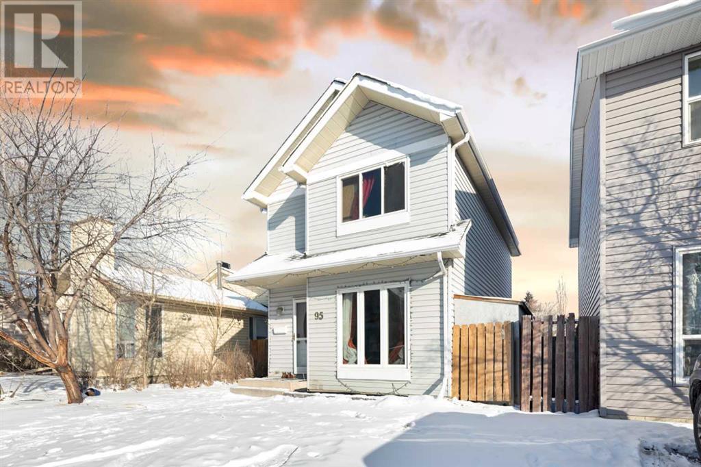 95 Castlegreen Close Ne, Calgary, Alberta  T3J 1Y6 - Photo 2 - A2195573