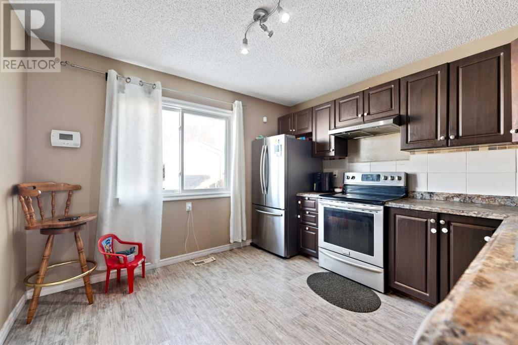 95 Castlegreen Close Ne, Calgary, Alberta  T3J 1Y6 - Photo 12 - A2195573