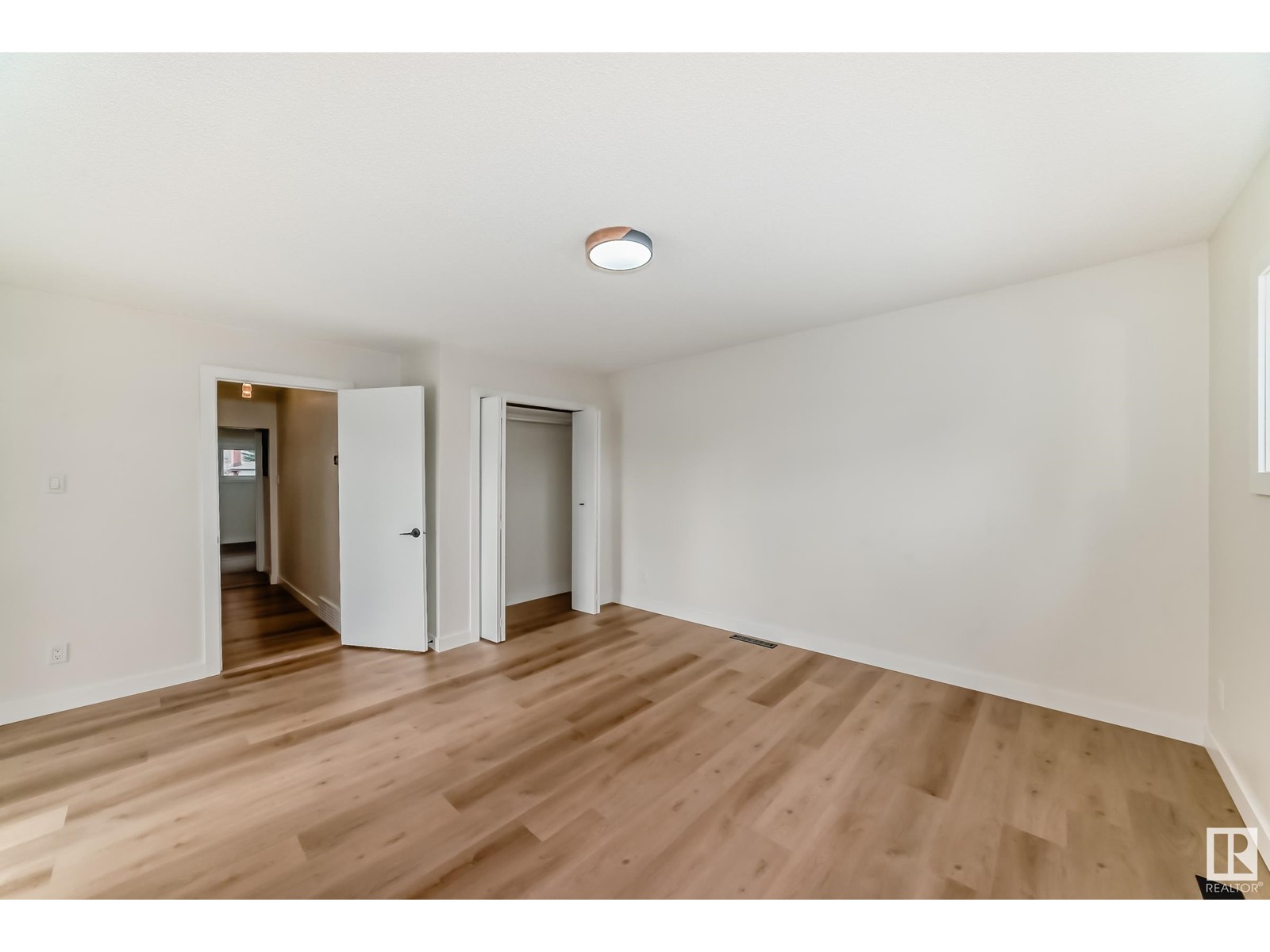 15022 86 Av Nw, Edmonton, Alberta  T5R 4C1 - Photo 39 - E4435128