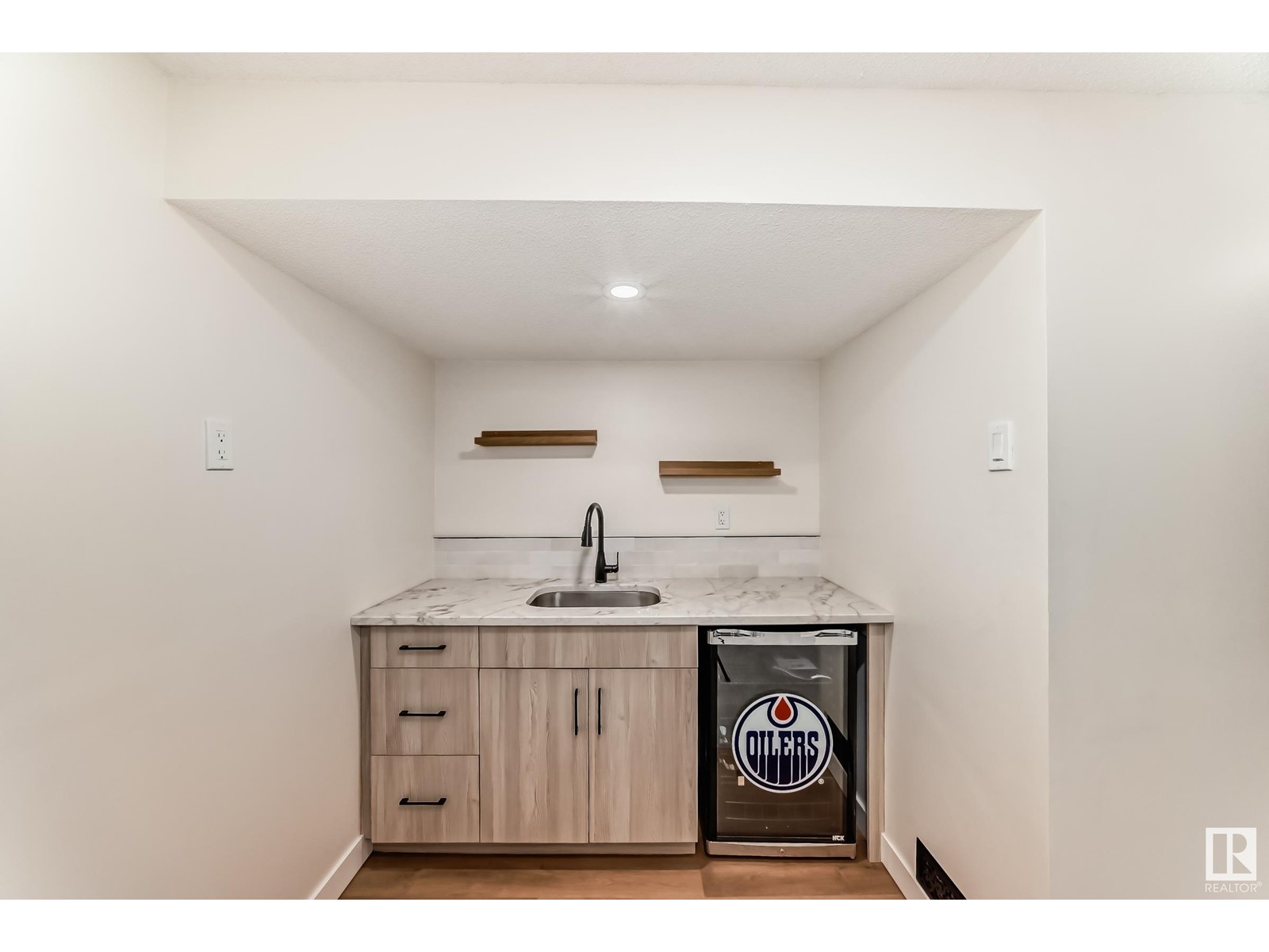 15022 86 Av Nw, Edmonton, Alberta  T5R 4C1 - Photo 46 - E4435128