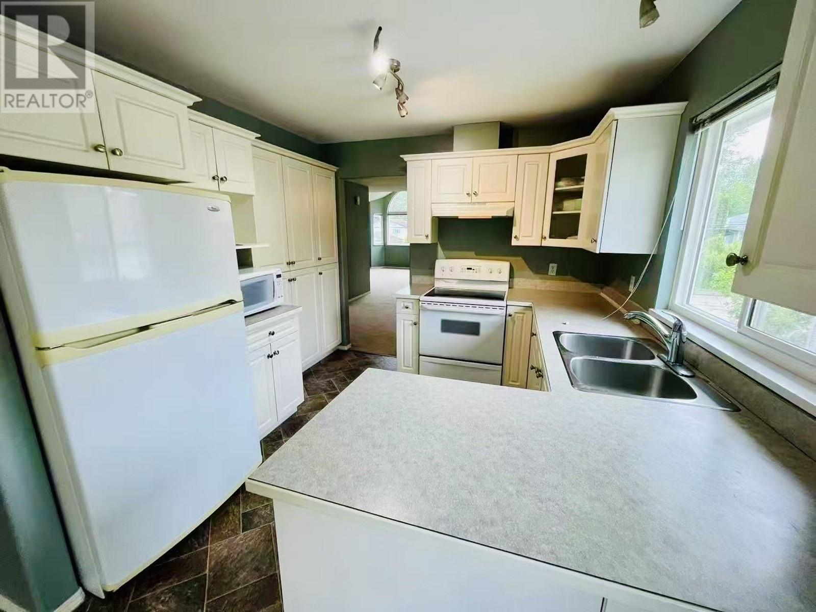12578 224 Street, Maple Ridge, British Columbia  V2X 6C1 - Photo 6 - R3003058