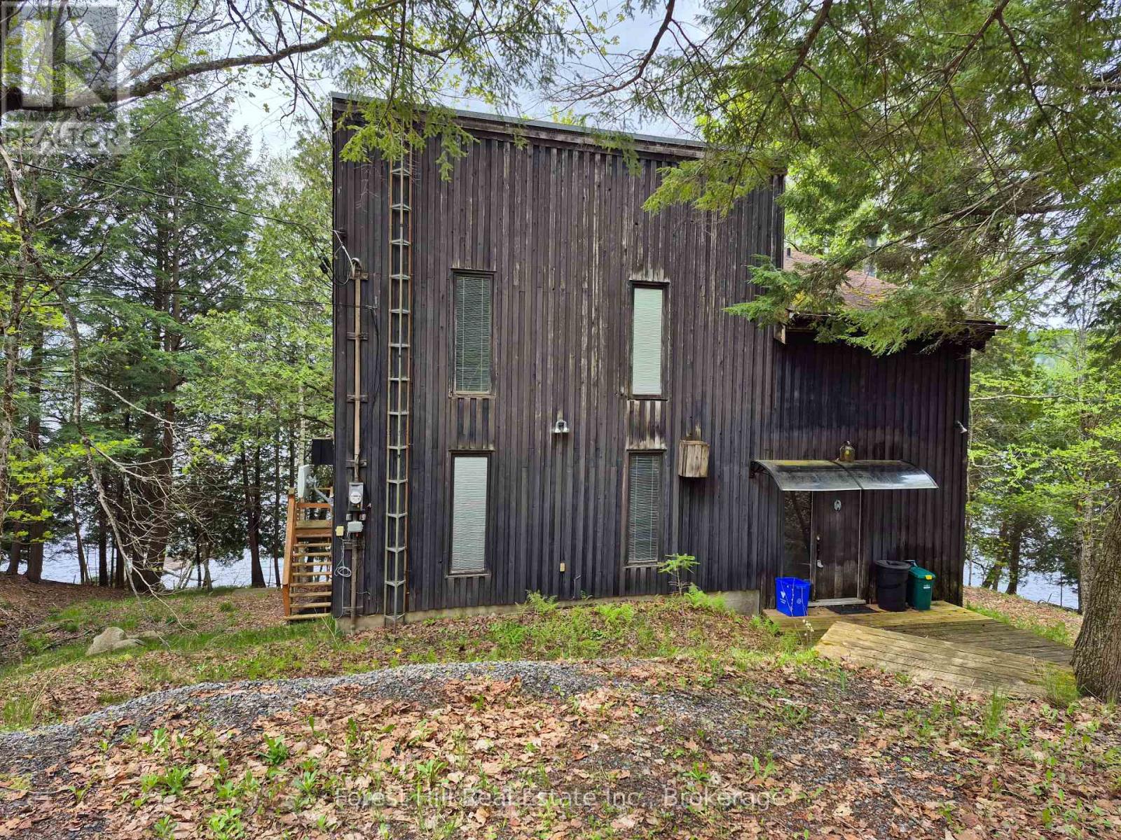160 West Point Sands Road, Huntsville, Ontario  P1H 2J3 - Photo 3 - X12155889