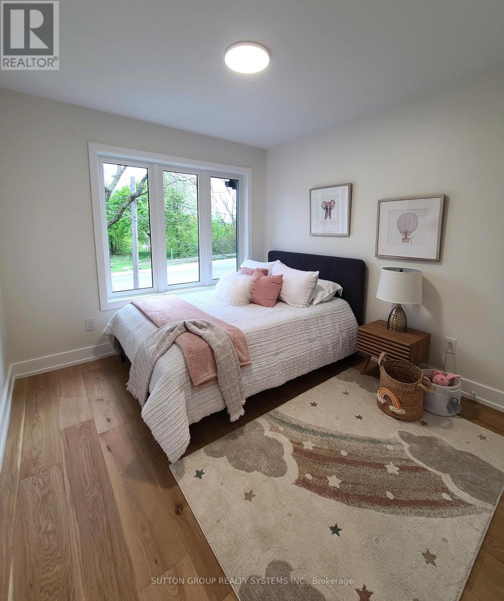 21 South Kingsway, Toronto, Ontario  M6S 3T2 - Photo 32 - W12022518