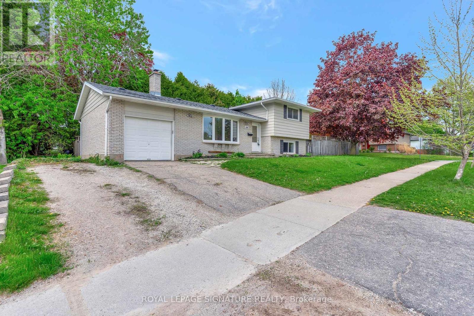 Property at 186 CEDARBRAE AVENUE image 3