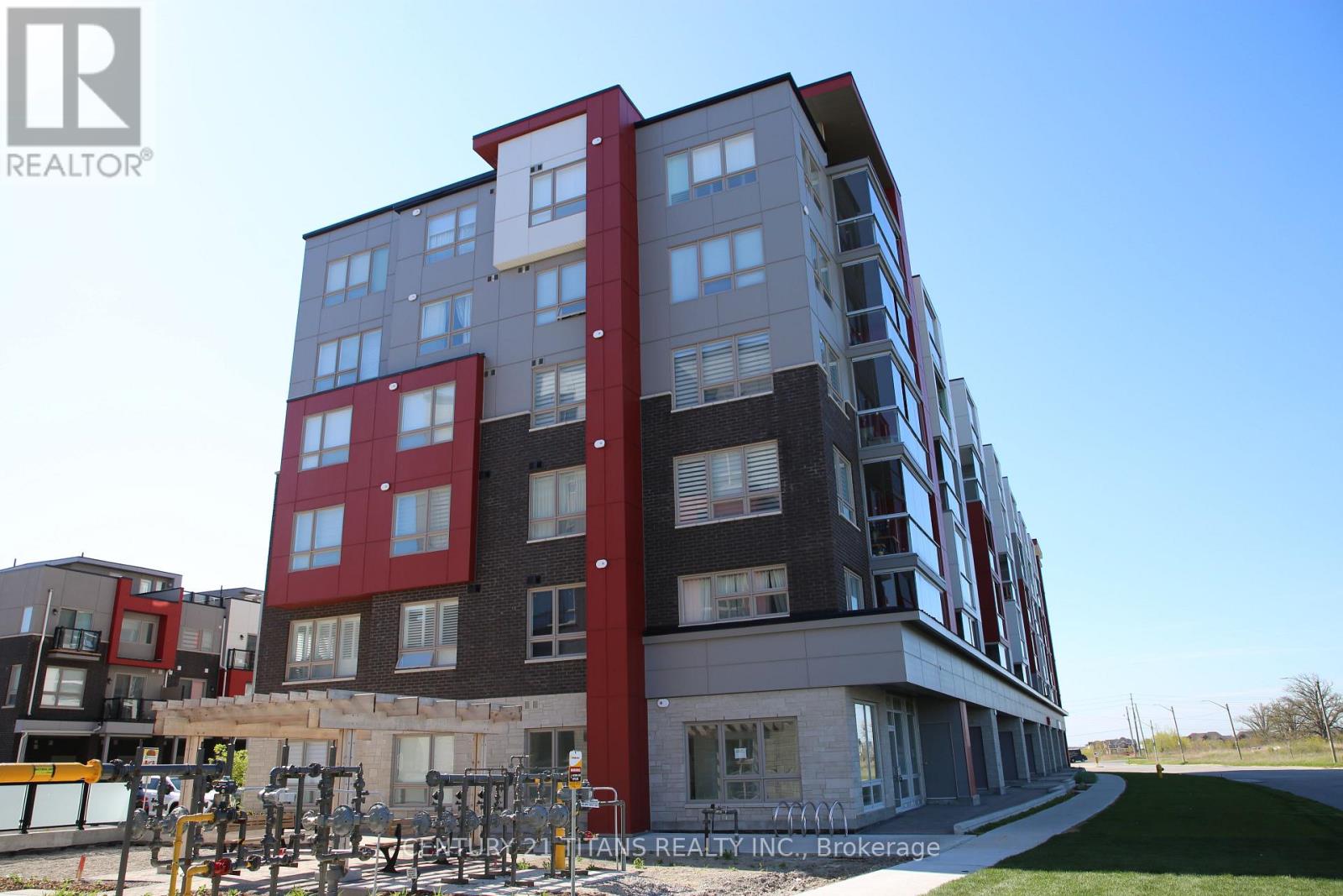 502 - 58 Adam Sellers Street, Markham, Ontario  L6B 1P5 - Photo 1 - N12155892