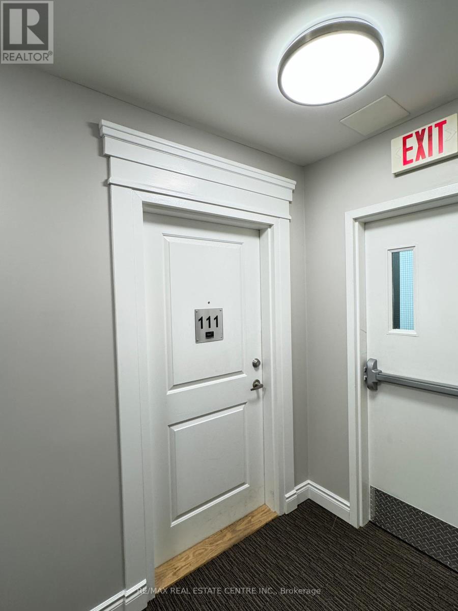Property at 111 - 1083 GORDON STREET S image 5