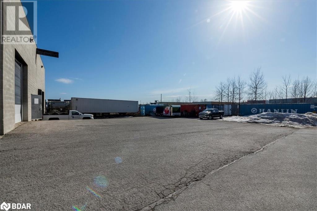 696 Bayview Drive Unit# 2, Barrie, Ontario  L4N 9A6 - Photo 3 - 40710324
