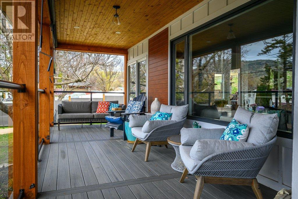 8804 Okanagan Landing Road, Vernon, British Columbia  V1H 1J9 - Photo 3 - 10342032